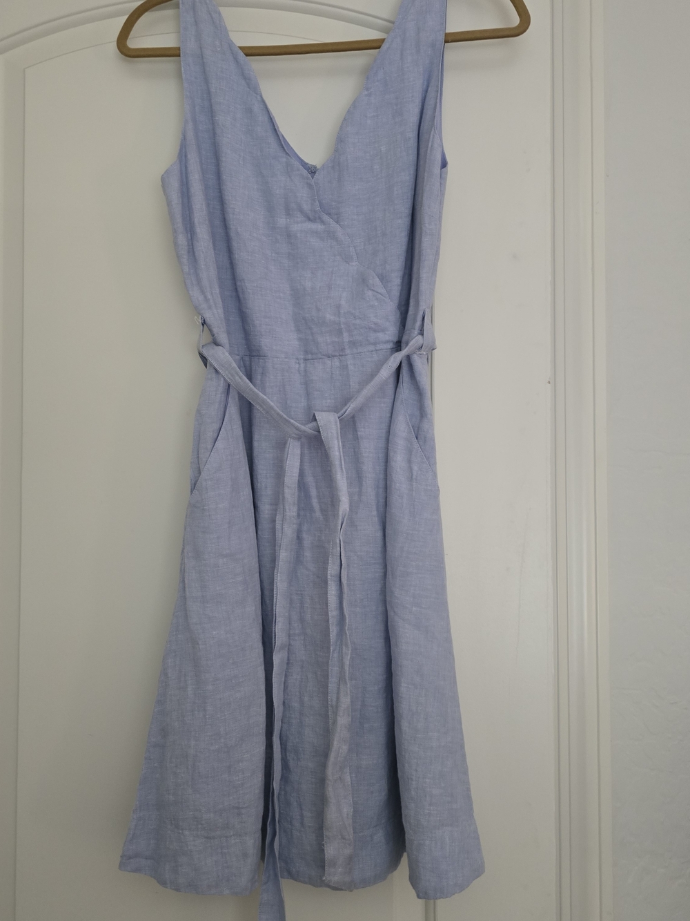 Tahari Light Blue Sleeveless V-Neck Midi Dress with Waist Tie